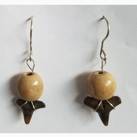 Handmade Unique Shell Earrings! Sharks Teeth Too! - Picture 6 of 11